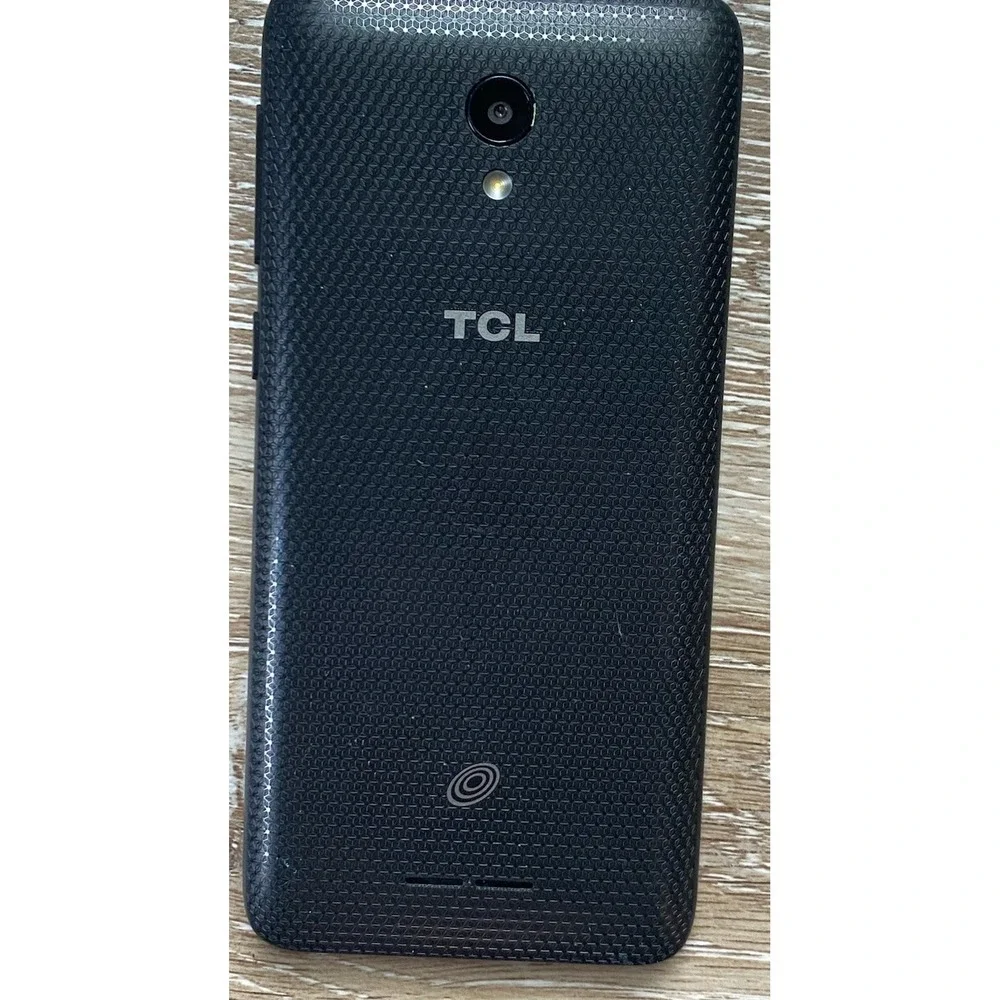 TCL T501DL SmartPhone Dark Gray Very Good Used (Tracfone) 16 GB